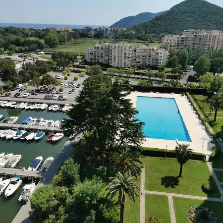 아파트 Face Pres De Cannes *